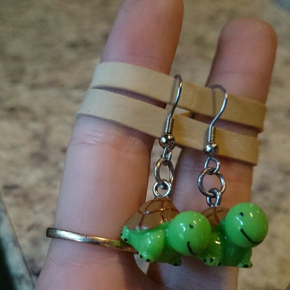 🐾Cute Animal Earrings🐾 - Picture 4 of 5